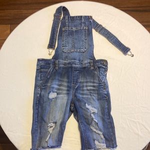 Overall shorts